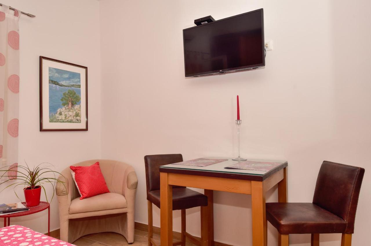 Antonio Apartment Макарска Екстериор снимка