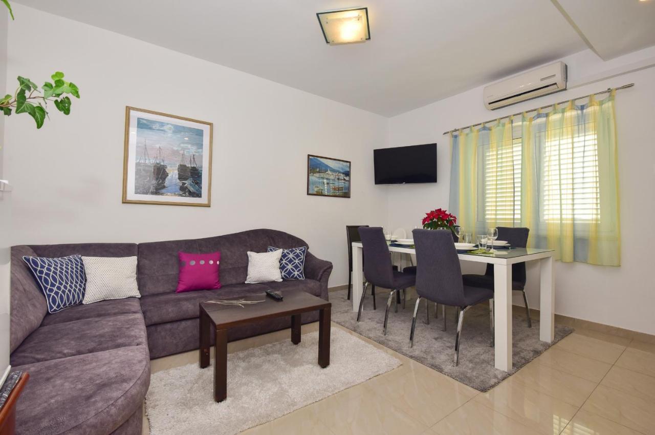 Antonio Apartment Макарска Екстериор снимка