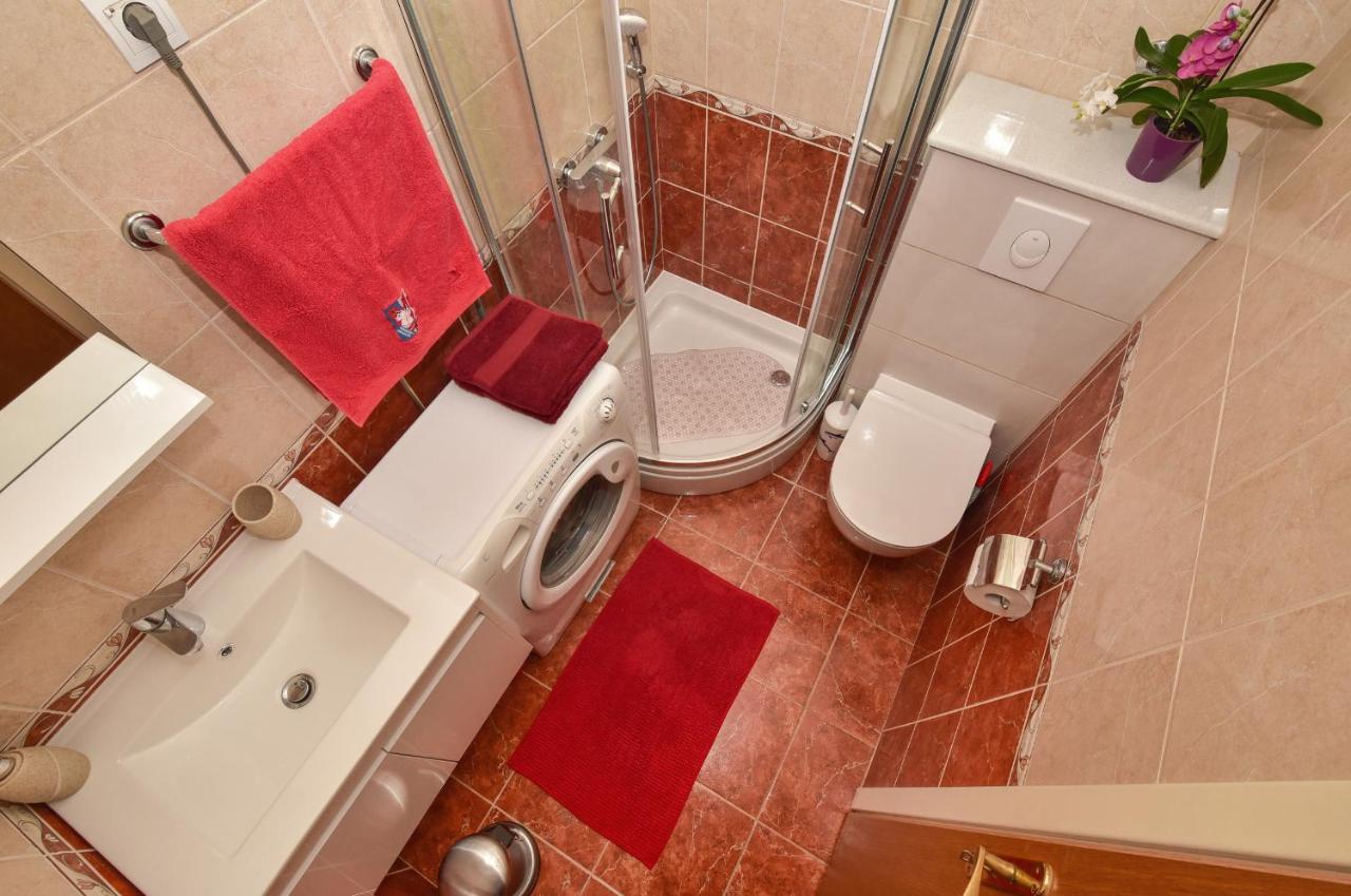 Antonio Apartment Макарска Екстериор снимка