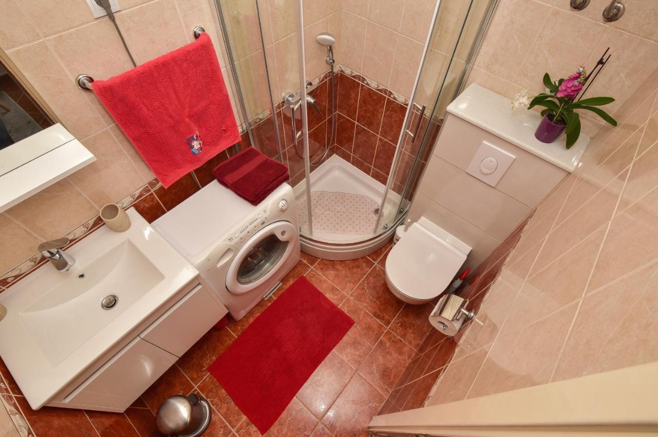 Antonio Apartment Макарска Екстериор снимка