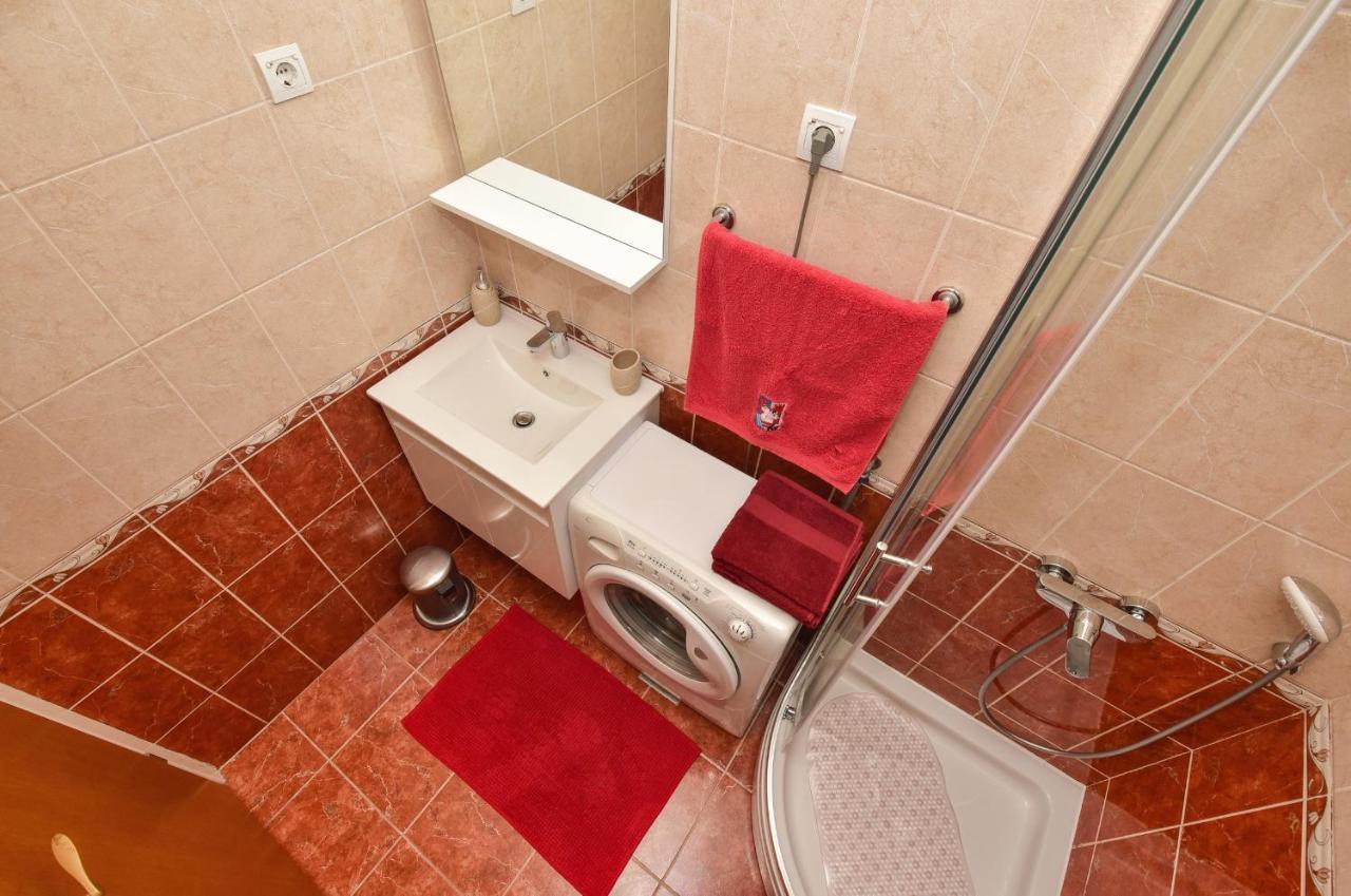 Antonio Apartment Макарска Екстериор снимка