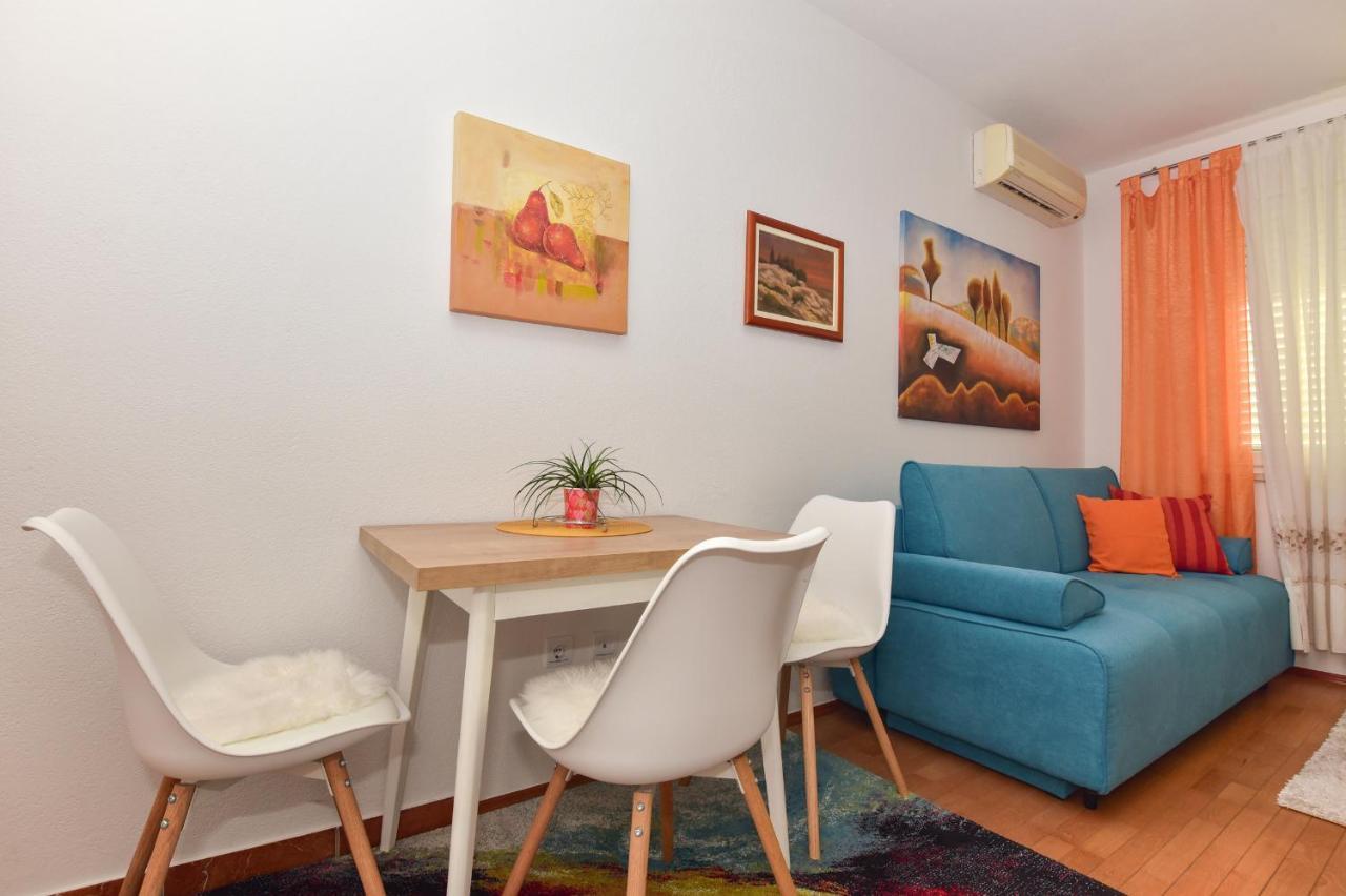 Antonio Apartment Макарска Екстериор снимка