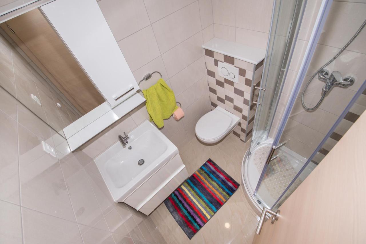 Antonio Apartment Макарска Екстериор снимка
