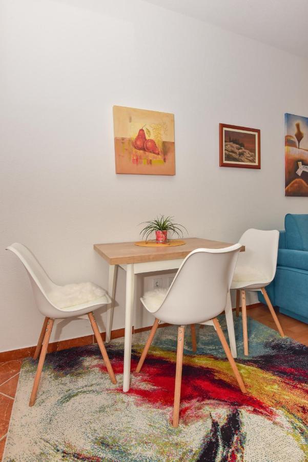 Antonio Apartment Макарска Екстериор снимка