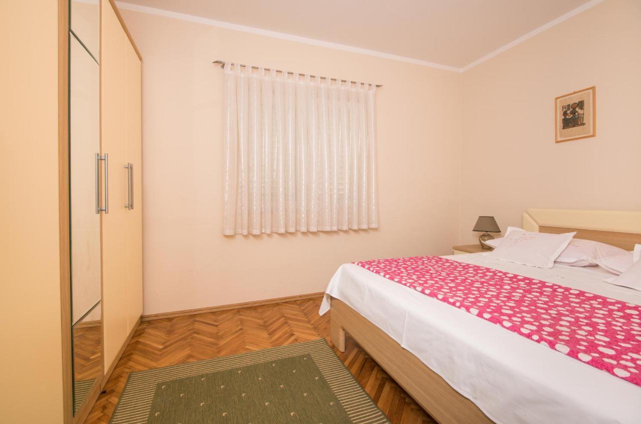Antonio Apartment Макарска Екстериор снимка