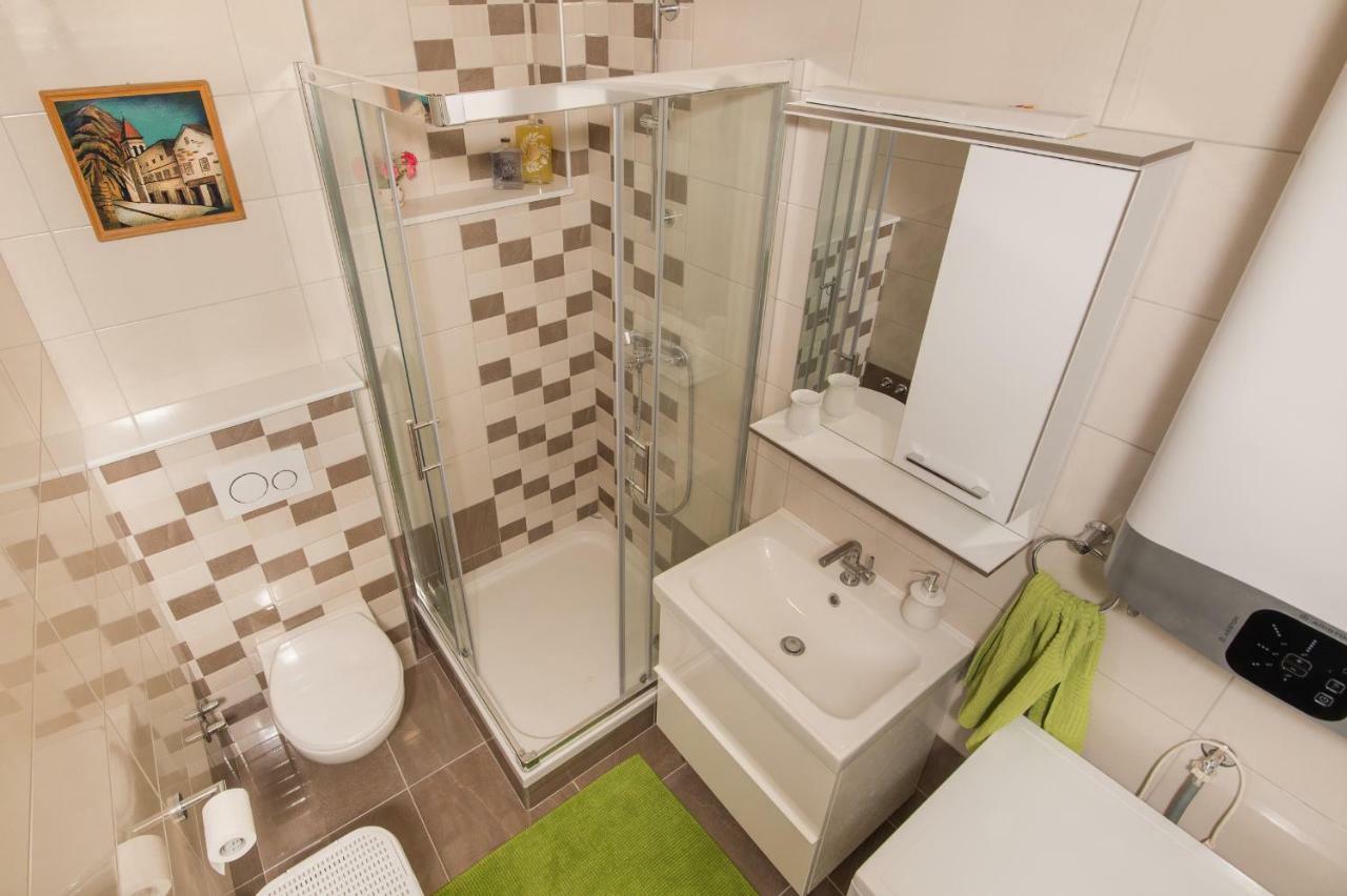 Antonio Apartment Макарска Екстериор снимка