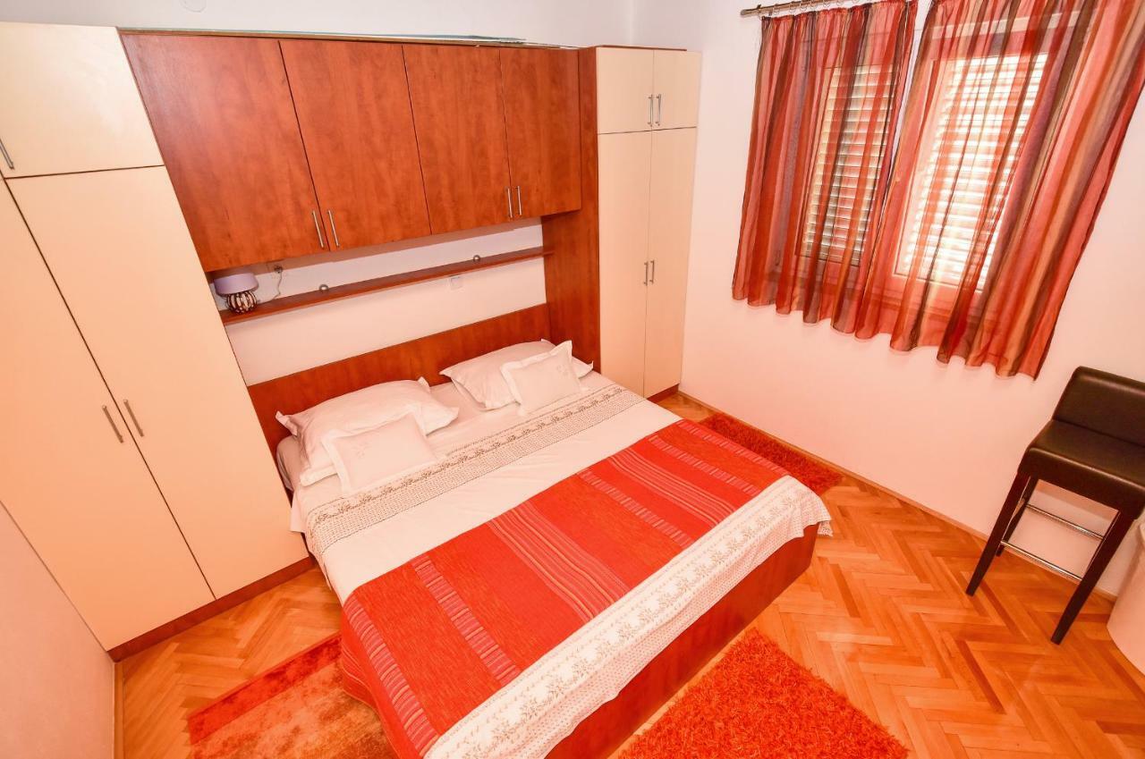 Antonio Apartment Макарска Екстериор снимка